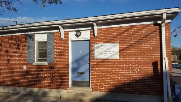 A photo of the office building on W Irving Park Rd., Chicago